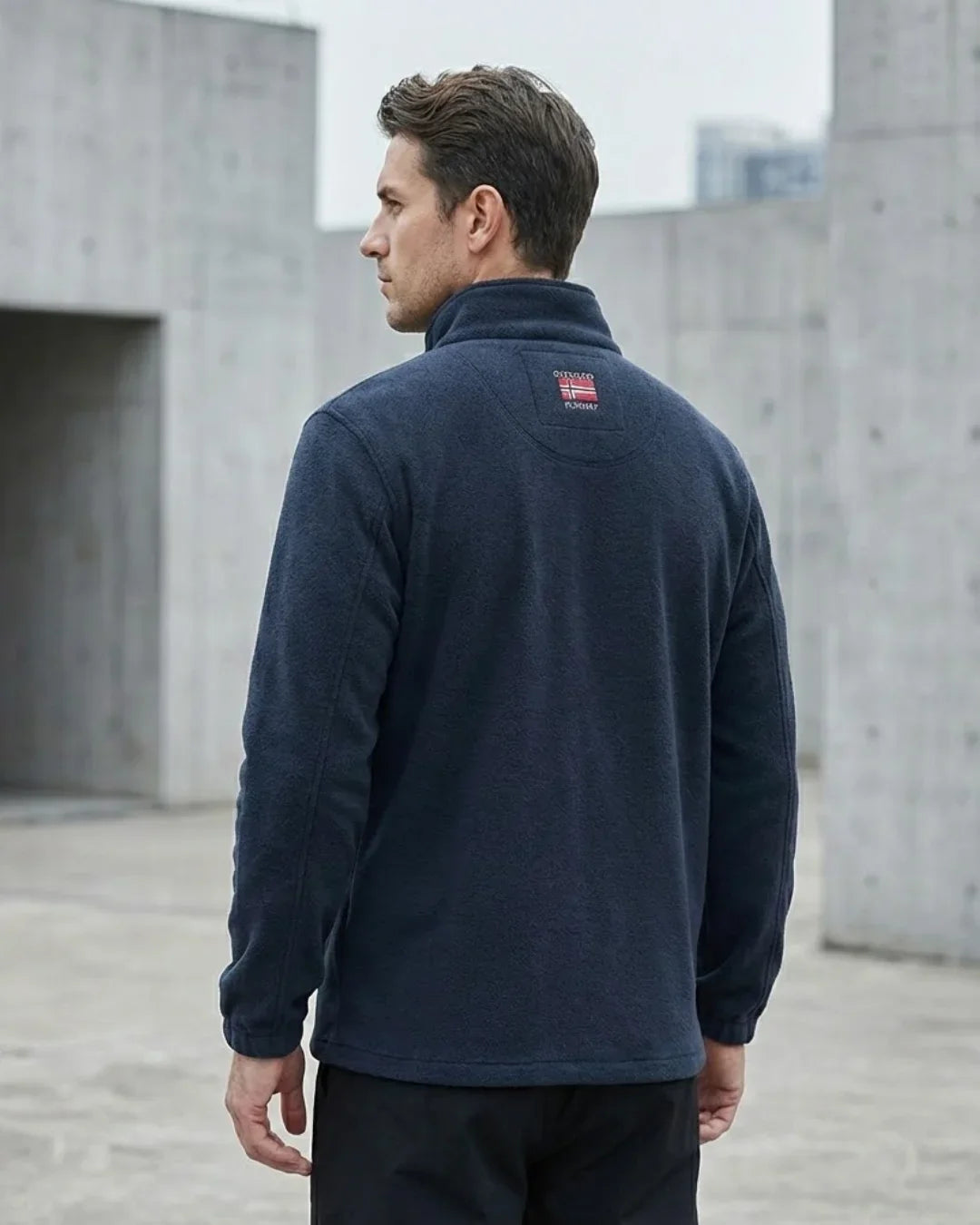 Lightweight thermal fleece for cold days